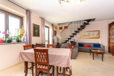 3 LOCALI A RIVA PRESSO CHIERI