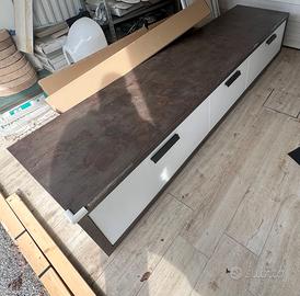 Mobile TV bianco e marrone con 3 cassetti 2.40m