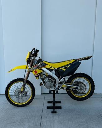 Suzuki valenti rme race 50