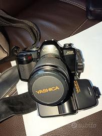 Macchina fotografica Yashica 108