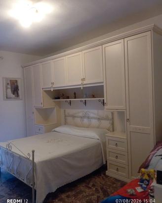 Deliziosa camera da letto a ponte