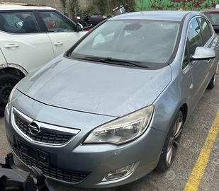 Ricambi OPEL ASTRA J 5p