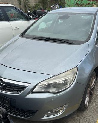Ricambi OPEL ASTRA J 5p