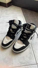 Air Jordan 1 Mid "Panda" (Black/White)