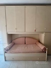 Cameretta completa con letto/secondo letto/ armadi