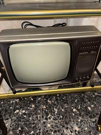 TV GRUNDIG P1223 VINTAGE TELEVISORE