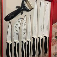 Coltelli marca Royalty Line in ceramica