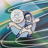 SPILLA MASCOTTE OLIMPIADI 2026