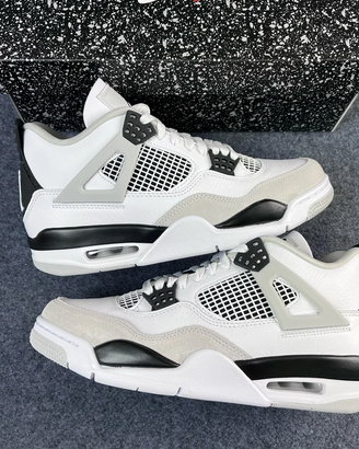 Jordan 4 Retro Military Black EU41