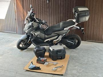 Honda X-ADV 750 DCT 2020 + 11 accessori inclusi