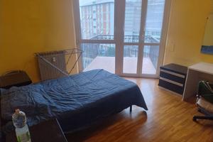 Stanza centrale con balcone