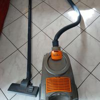 Aspirapolvere con sacchi compatibili