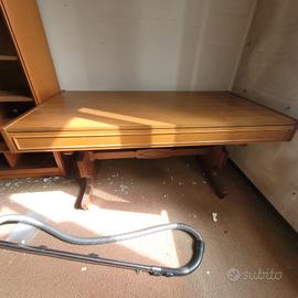 Tavolo in legno