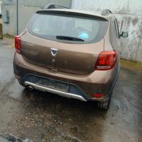 DACIA SANDERO STEPWAY PER RICAMBI VARI COLORI