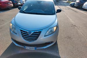 lancia ypsilon 1.3 multijet 2011