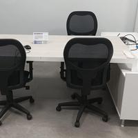 Scrivania di lusso o tavolo da lavoro per 4 pers