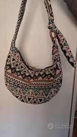 Borsa artigianale in tessuto 
