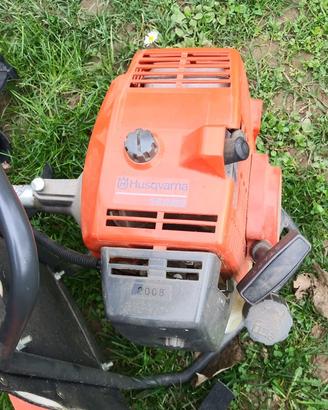 Decespugliatore Husqvarna a zaino
