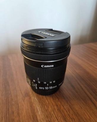 Canon EF-S 10-18mm f/4.5-5.6 IS STM Pari al nuovo