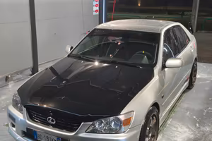 lexus is200