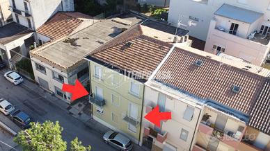 QUADRILOCALE IN CENTRO CON BALCONI