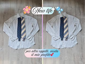 Camicia bianca con 2 cravatte