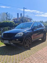 Mercedes 320 ML 