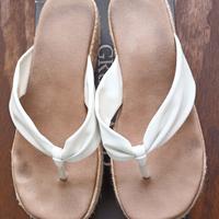 Infradito con zeppa "