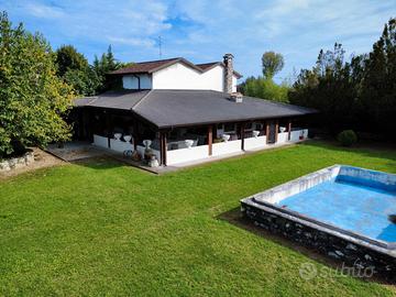 Rara villa indipendente con giardino