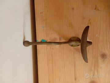 appendiabiti vintage in ottone