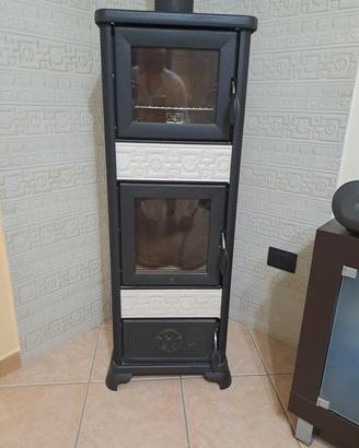 stufa a legna con forno 