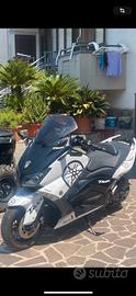 Yamaha t max 530