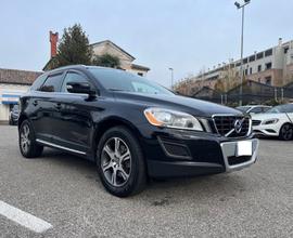 VOLVO XC60 D3 AWD Geartronic Summum KM. TAGLIAND