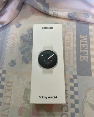 Samsung Galaxy Watch9 (NUOVO)