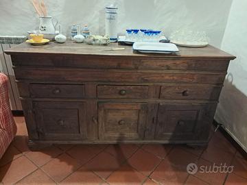credenza  in  legno  massello 