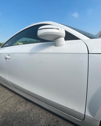FIANCATA DESTRA AUDI TT 2012 PER RICAMBI