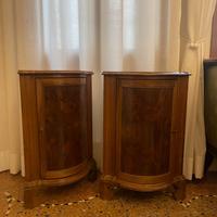 Coppia mobiletti o comodini angolari  noce