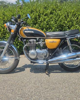 Honda cb 500 four K1 anno 1974. Targa oro.