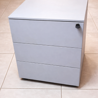 Cassettiera in metallo a 3 cassetti con ruote