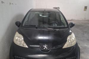 PEUGEOT 107   NEOPATENTATO