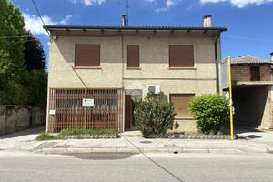 BIFAMILIARE A PIOMBINO DESE