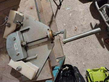 Curvatrice per profili Rilox e Profil