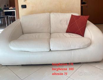 Divani in pelle bianca