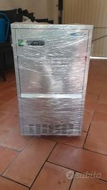 Macchina per ghiaccio