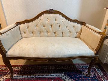 Divanetto di foggia antica vintage