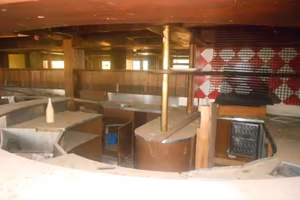Immobile di 3000 m² con 1 locale a Cellole