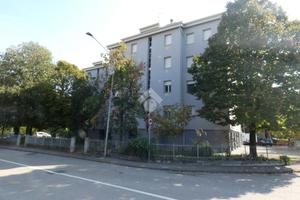 3 LOCALI A BAGNOLO IN PIANO