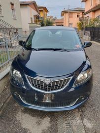 Lancia Ypsilon 1.0 blu notte