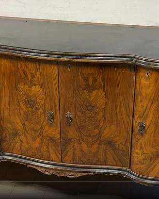 tavolo e credenza legno scuro e nero