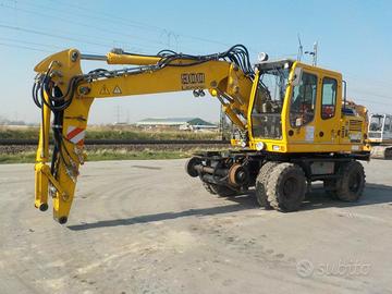 ESCAVATORE GOMMATO LIEBHERRNMOD. A900C-ZW LITRONIC